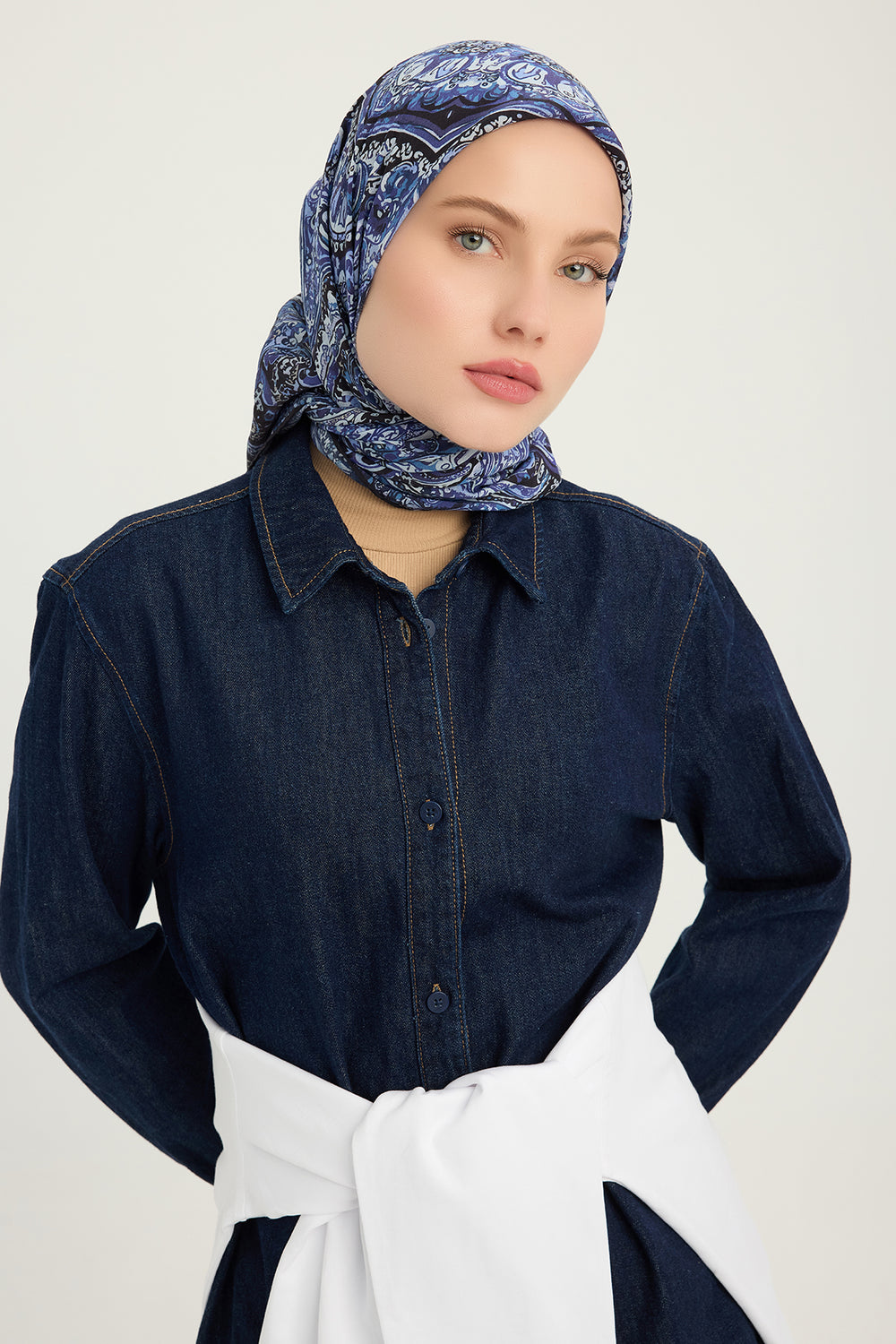 Vierra Desenli Eşarp - Ebedi Saraylar - Lacivert