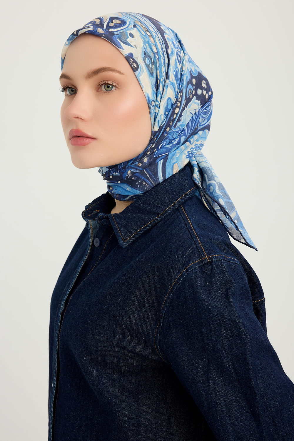 Efilia Desenli Eşarp - Kozmik Paisley - Lacivert