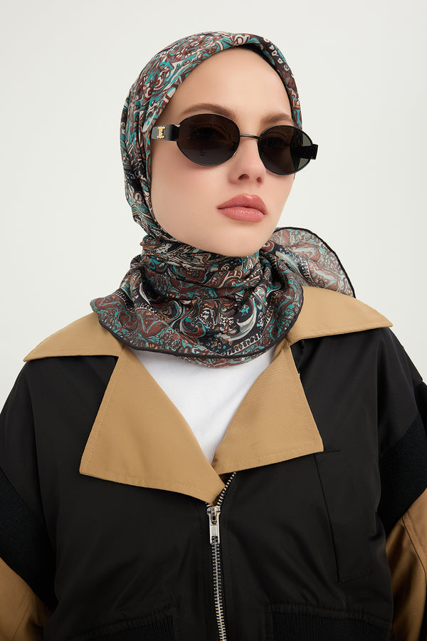 Vierra Desenli Eşarp - Ebedi Saraylar - Zümrüt Kahve