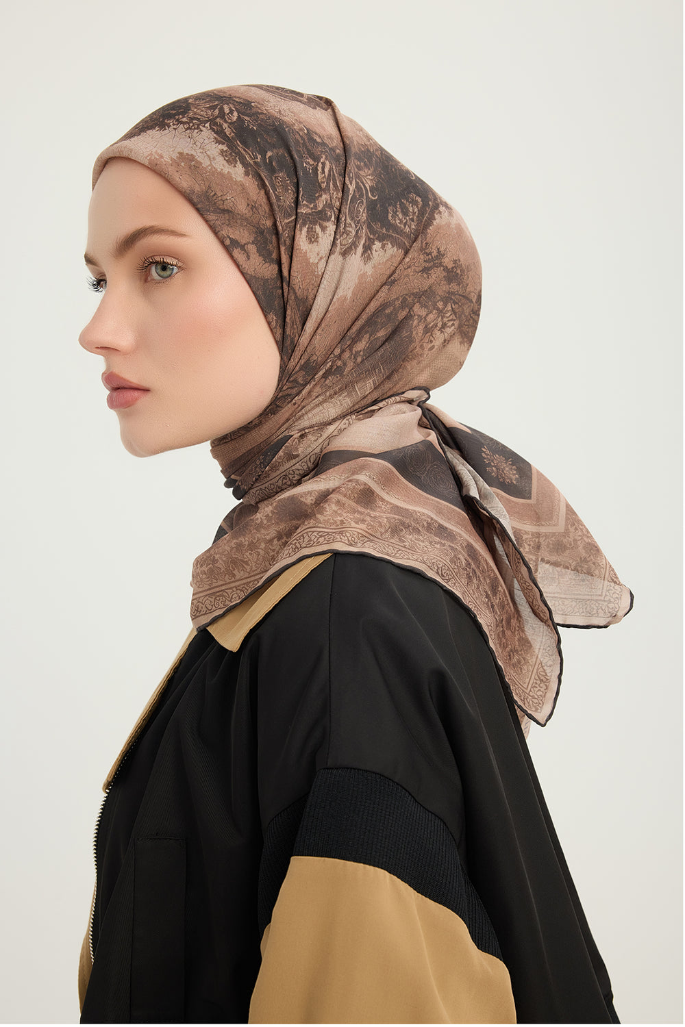Efilia Desenli Eşarp - Köklerin Aynası - Kahverengi