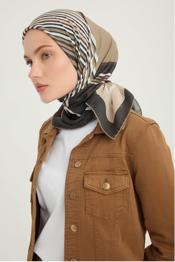 Efilia Desenli Eşarp - Gece ve Gündüz - Kahverengi