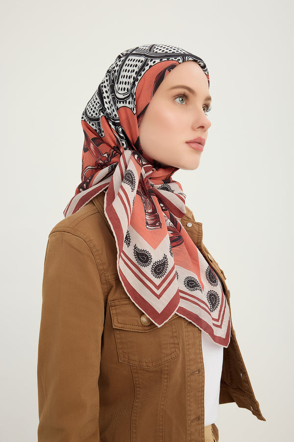 Vierra Desenli Eşarp - Süvarinin Arması - Somon