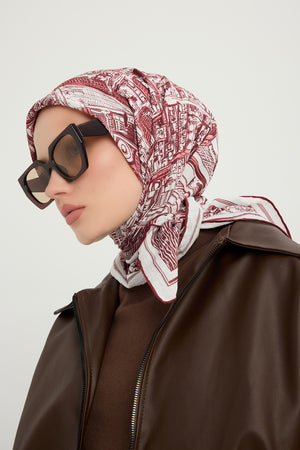 Vierra Desenli Eşarp - Yankılar Şehri - Bordo