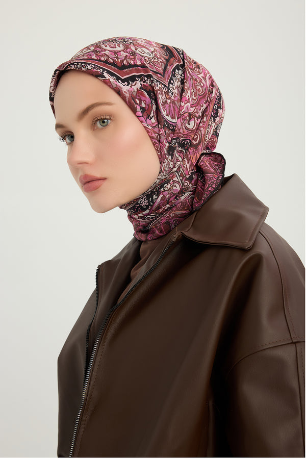 Vierra Desenli Eşarp - Ebedi Saraylar - Pudra