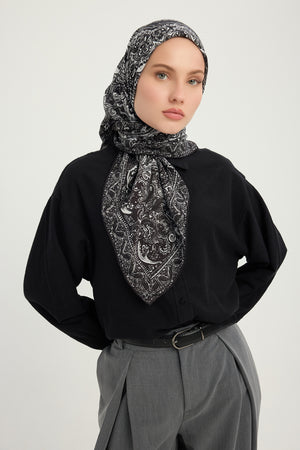 Vierra Desenli Eşarp - Ebedi Saraylar - Siyah