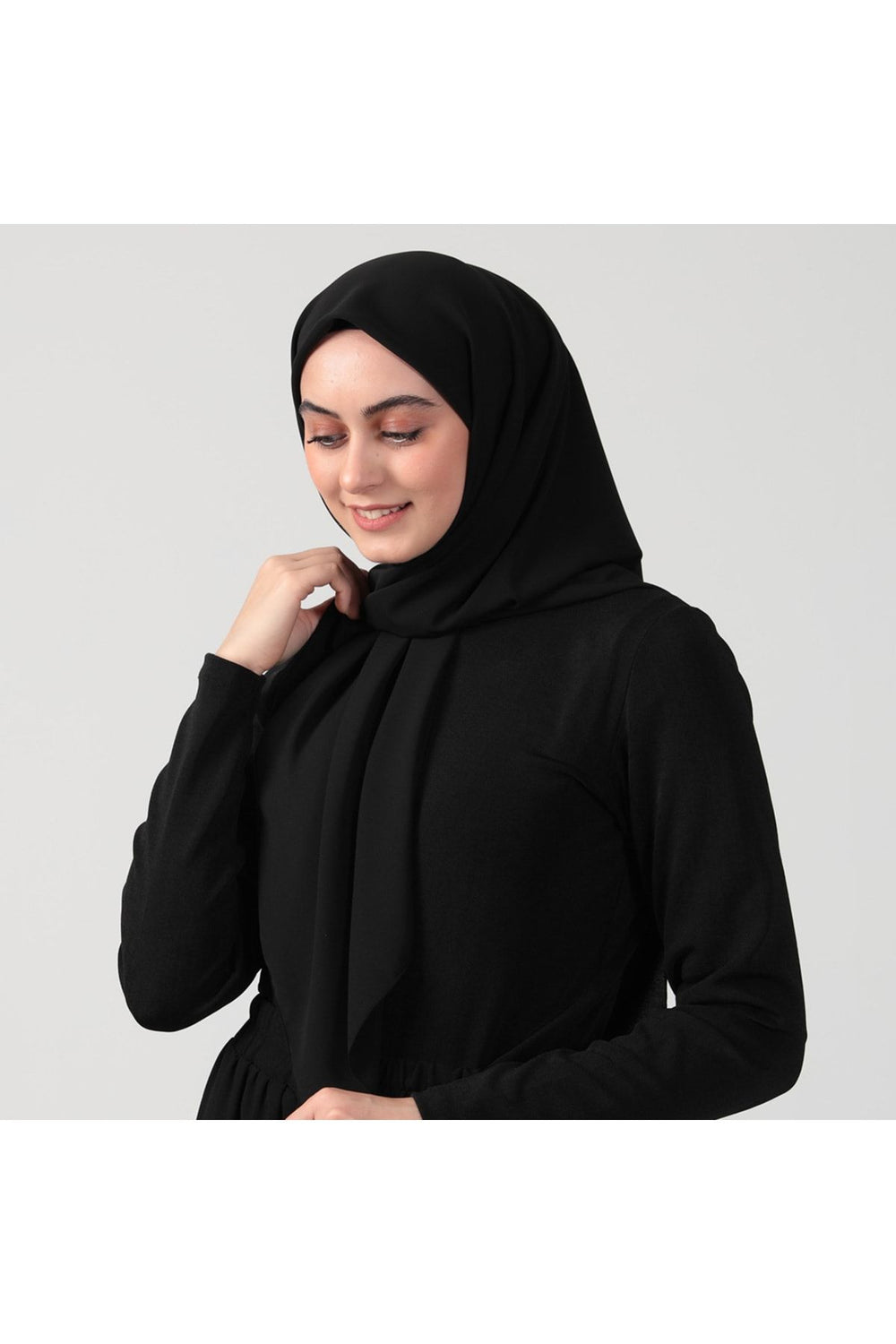 Medine İpeği Eşarp 110 x 110 cm - Siyah