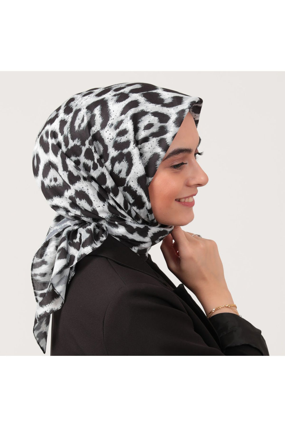 Pamuk İpek Eşarp - Büyük Leopar Desen - Siyah
