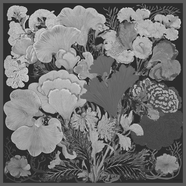 Efilia Desenli Eşarp - Mercan Bahçesi - Siyah