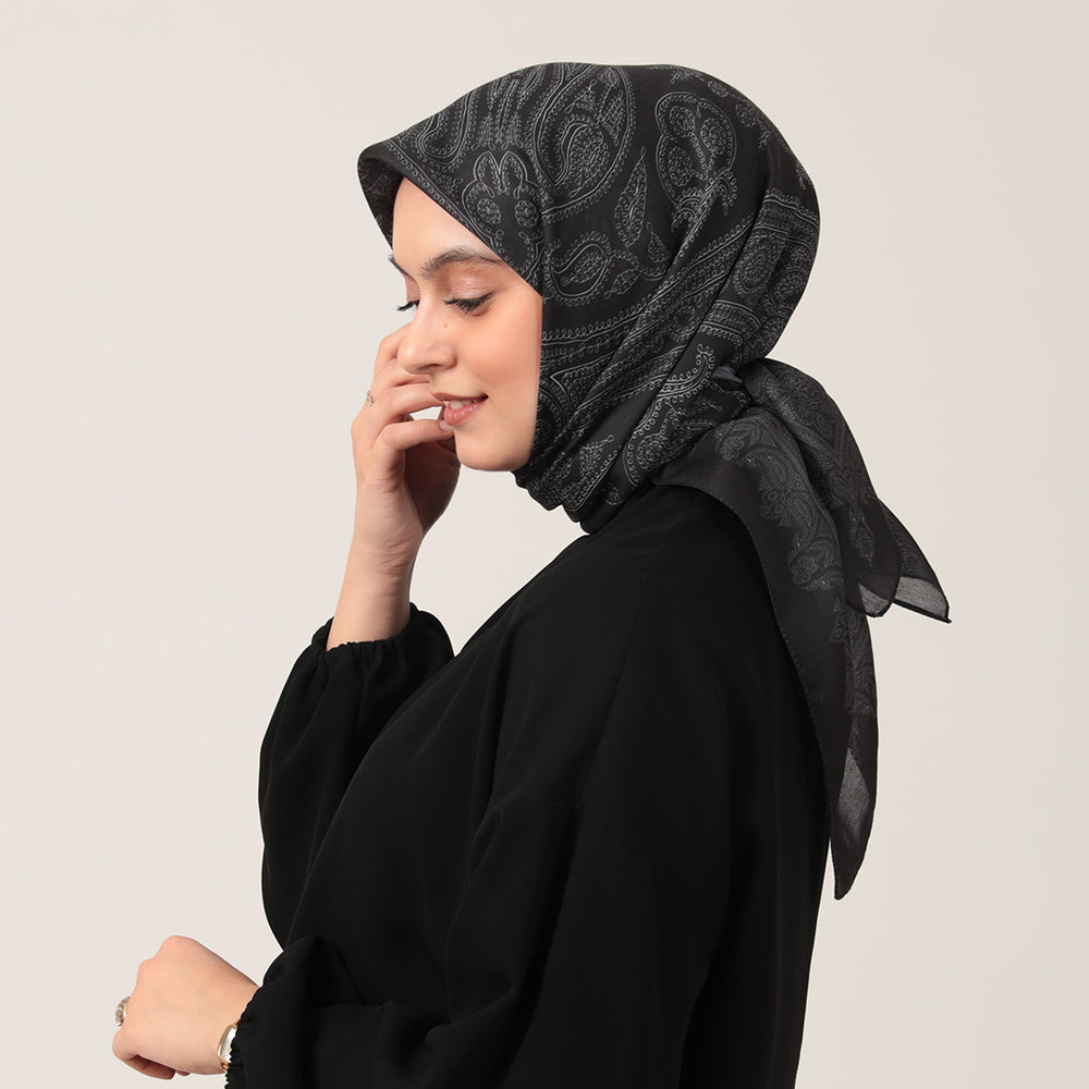 Pamuk İpek Eşarp - Mistik Desen - Siyah Beyaz