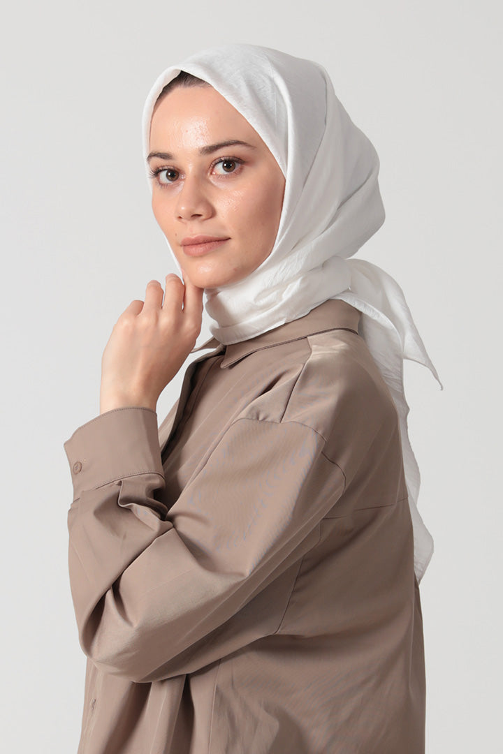 İpekli Günlük 100x100 Cm Eşarp - İnci Beyazı