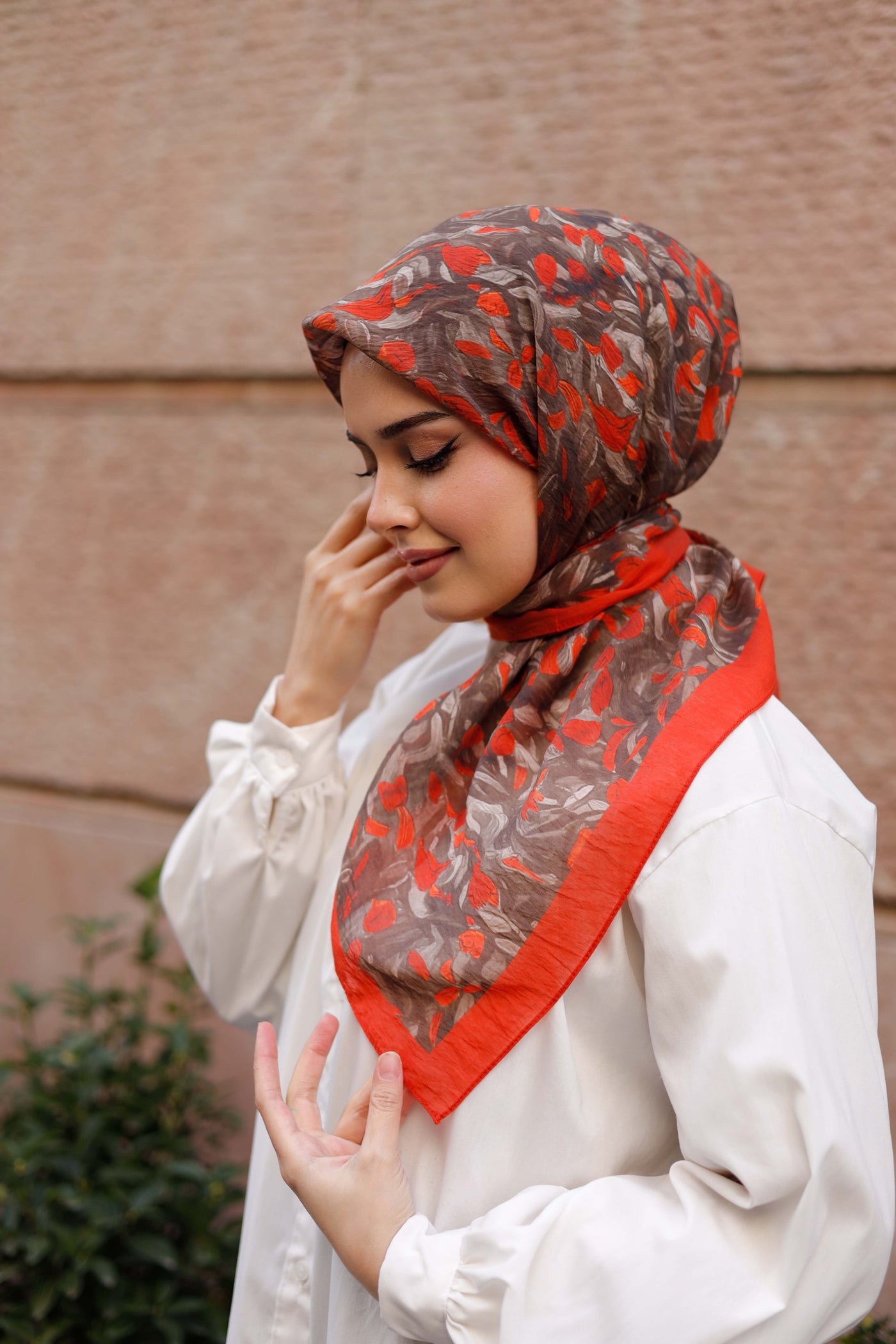 Tensel Eşarp - Yaprak Desen - Kırmızı