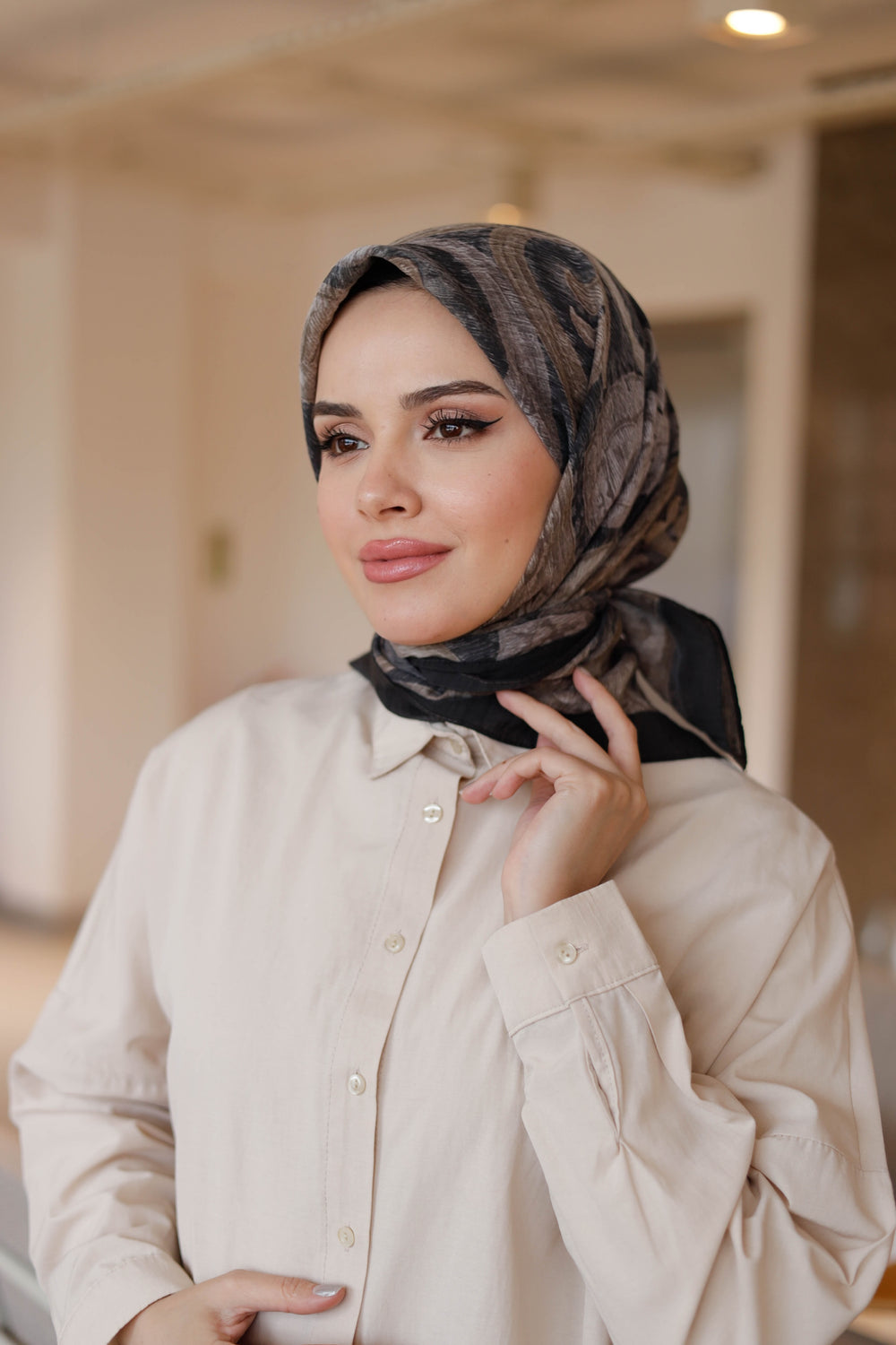 Tensel Eşarp - Etnik Desen - Siyah Gold