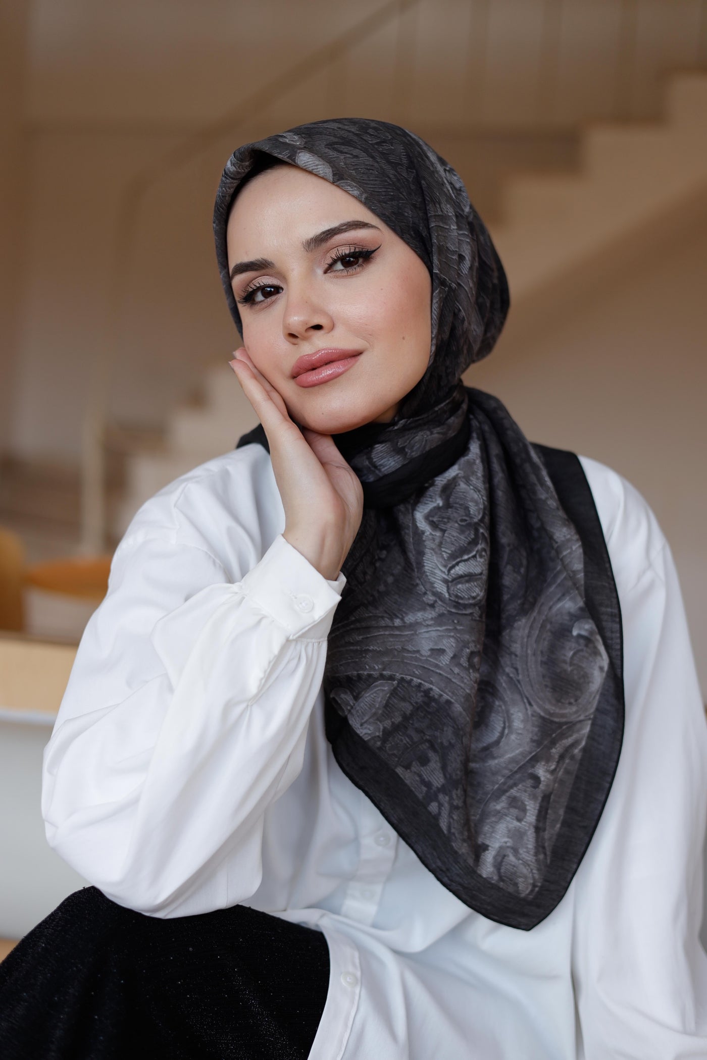 Tensel Eşarp - Etnik Desen - Siyah