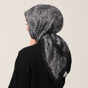 Pamuk İpek Eşarp - Mandala Desen - Siyah Vizon