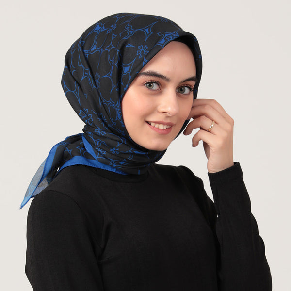 Pamuk İpek Eşarp - Yonca Desen - Saks Siyah