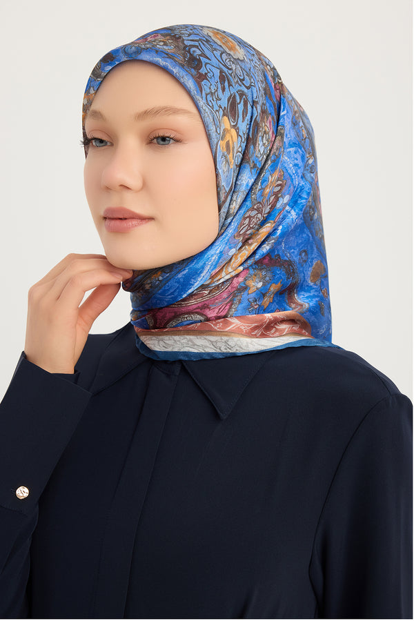 Aurora Desenli Janjan Eşarp - Altın Bahçe - İndigo