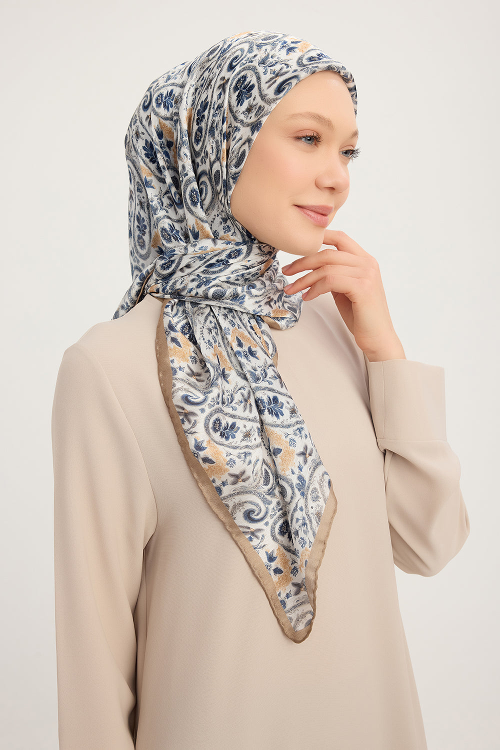 Aurora Desenli Janjan Eşarp - Etnik Bahar - İndigo