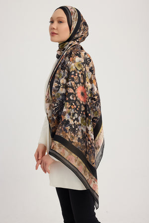 Aurora Desenli Janjan Şal - Çiçek Kozmosu - Siyah