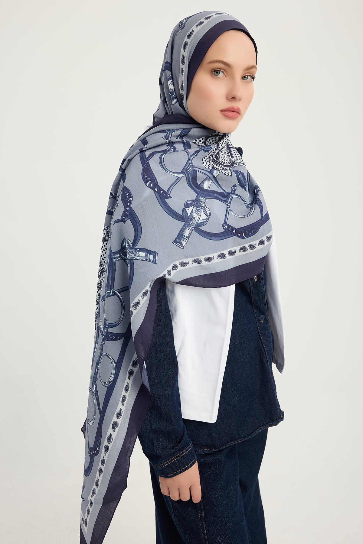 Vierra Desenli Şal - Süvarinin Arması - İndigo