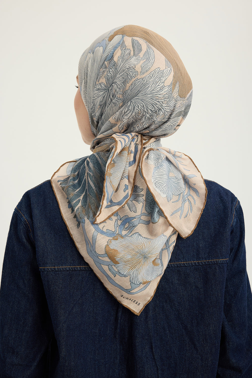 Efilia Desenli Eşarp - Mercan Bahçesi - Bej