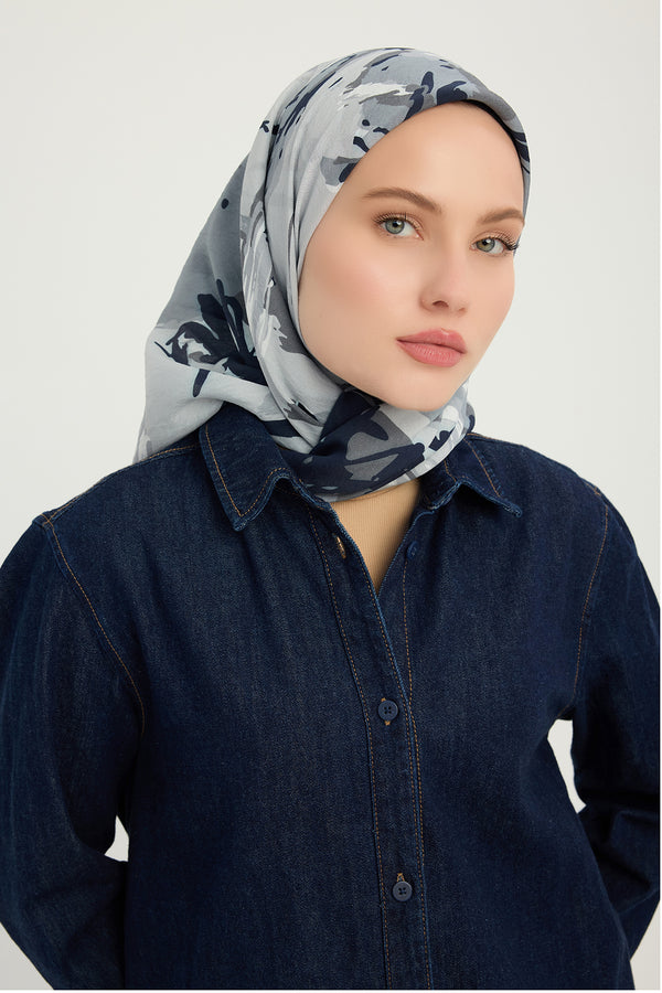 Vierra Desenli Eşarp - Özgür Fırçalar - Lacivert