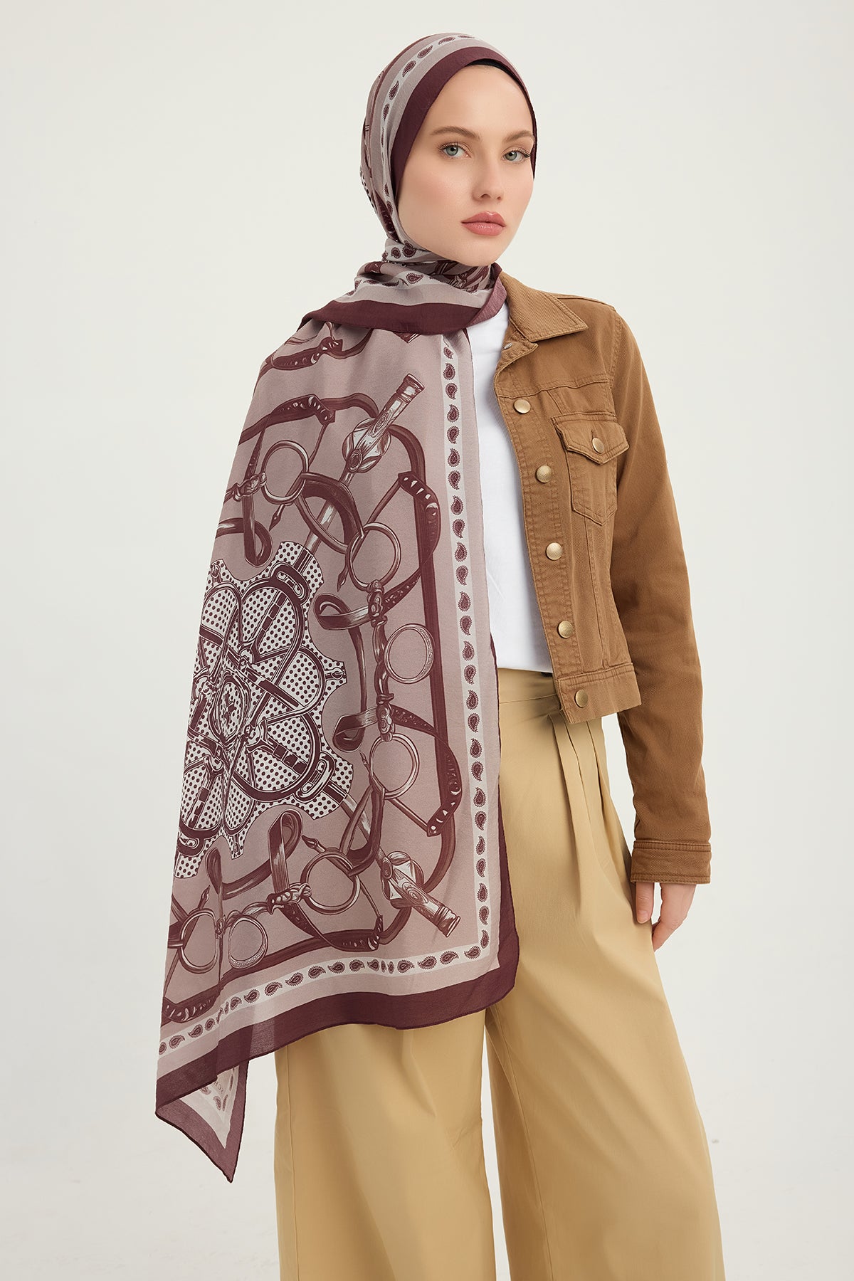 Vierra Desenli Şal - Süvarinin Arması - Vizon