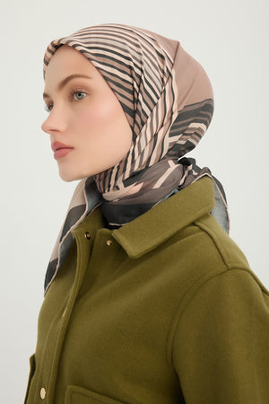 Efilia Desenli Eşarp - Gece ve Gündüz - Vizon