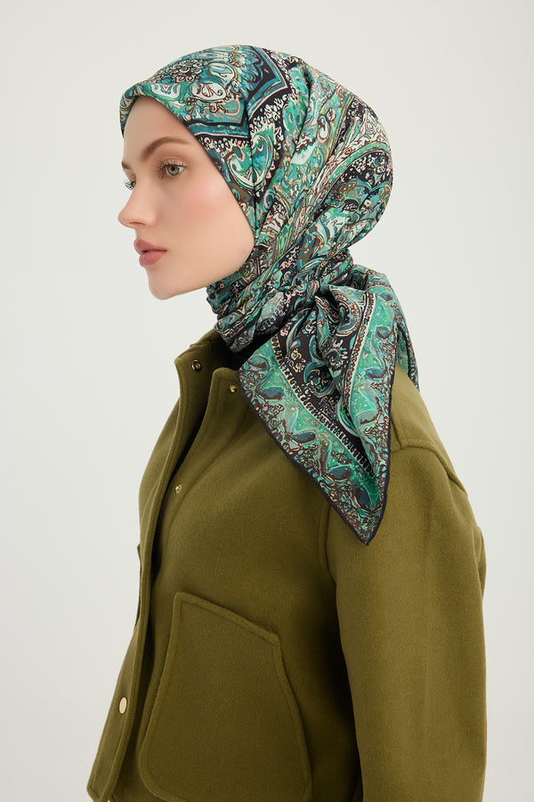Vierra Desenli Eşarp - Ebedi Saraylar - Zümrüt Yeşili