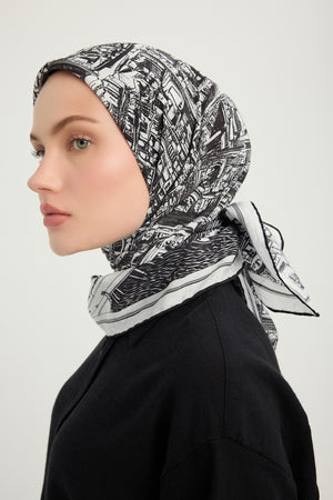Vierra Desenli Eşarp - Yankılar Şehri - Siyah