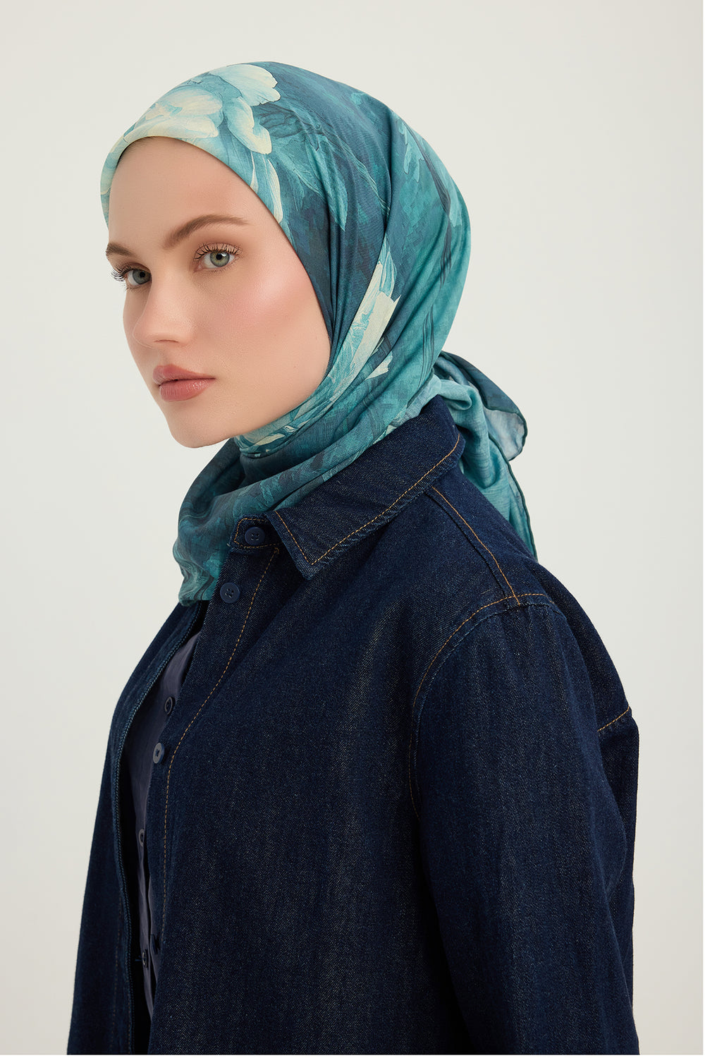 Efilia Desenli Eşarp - Zamansız Hayal - Nefti