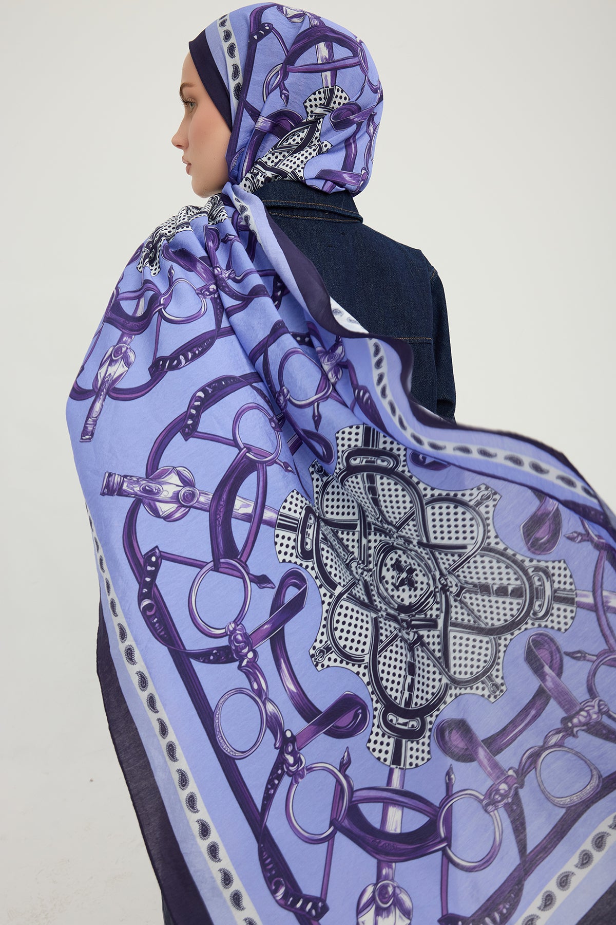 Vierra Desenli Şal - Süvarinin Arması - Mavi