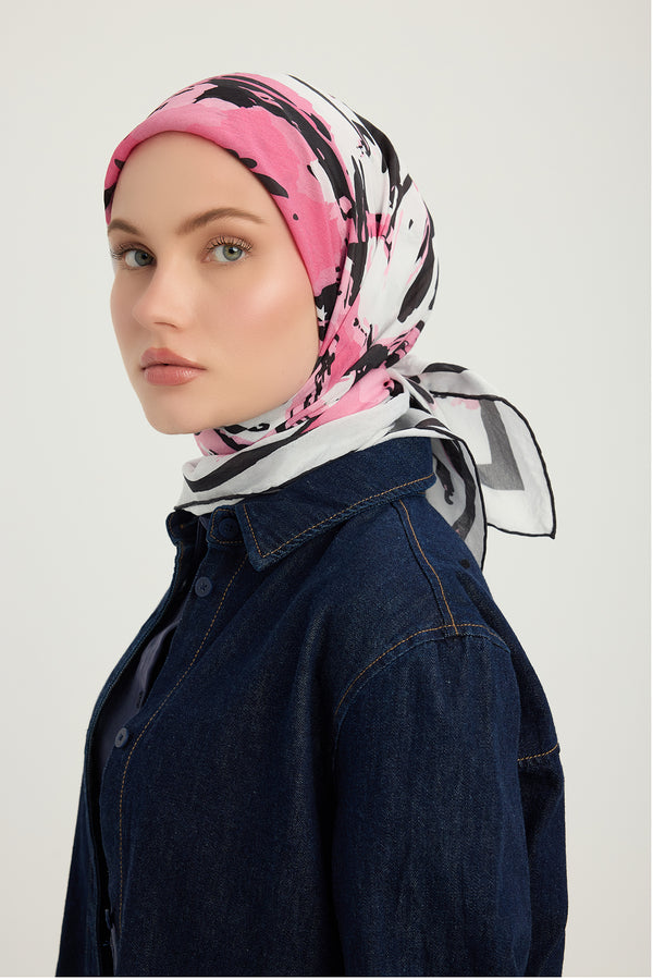 Vierra Desenli Eşarp - Özgür Fırçalar - Pembe