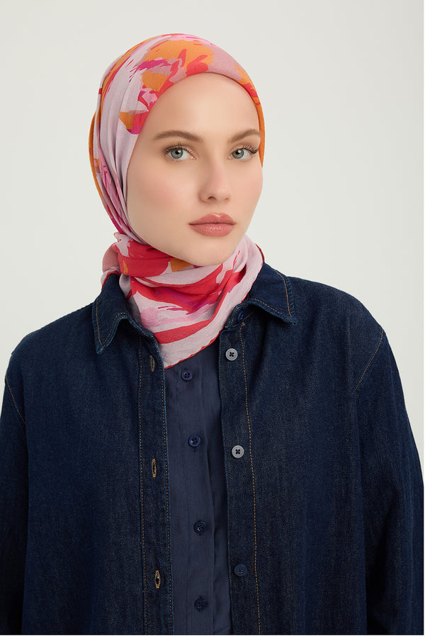 Vierra Desenli Eşarp - Özgür Fırçalar - Nar Çiçeği