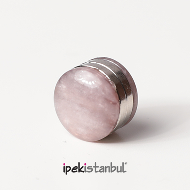 ipekistanbul - Mıknatıslı Eşarp Klipsi - Desenli - Taş Rengi